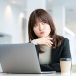 履歴書の証明写真の裏には何を書く？記入内容と気をつけるべき注意点