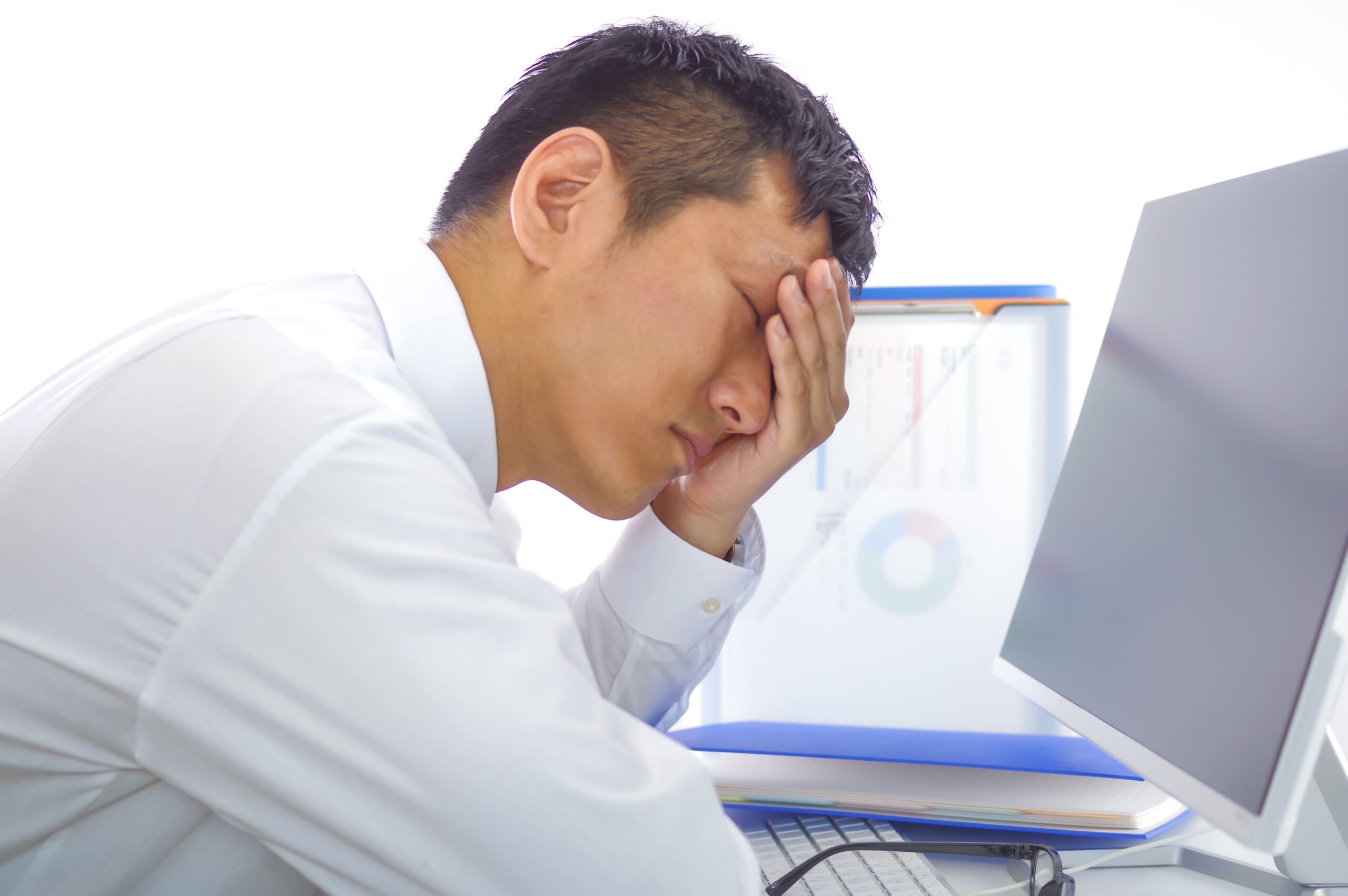 【状況別に解説】パワハラで辞めたいときにとるべき5つの行動を徹底解説！