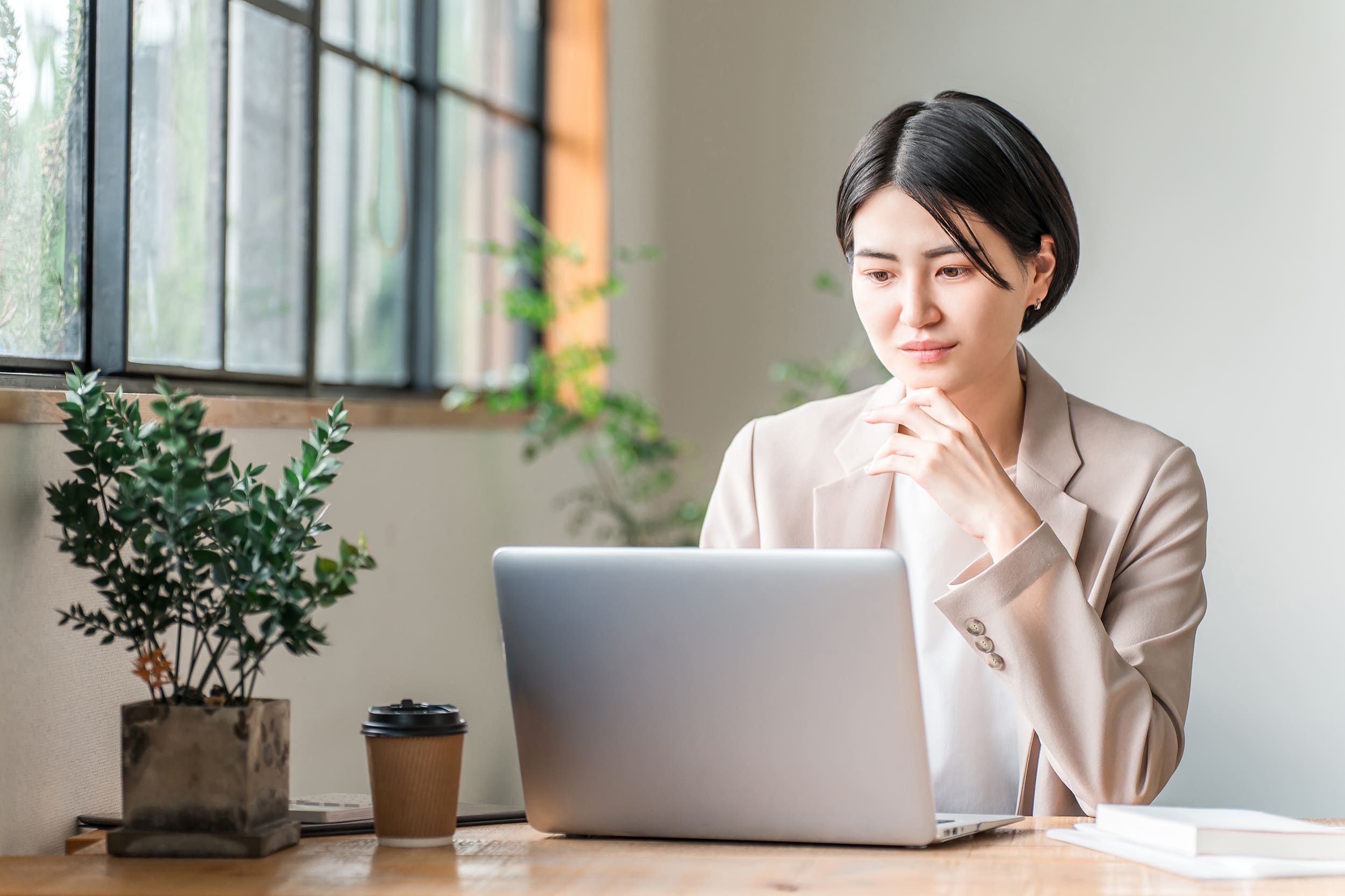 女性がITエンジニアに向いてないのは嘘！未経験から転職成功する方法