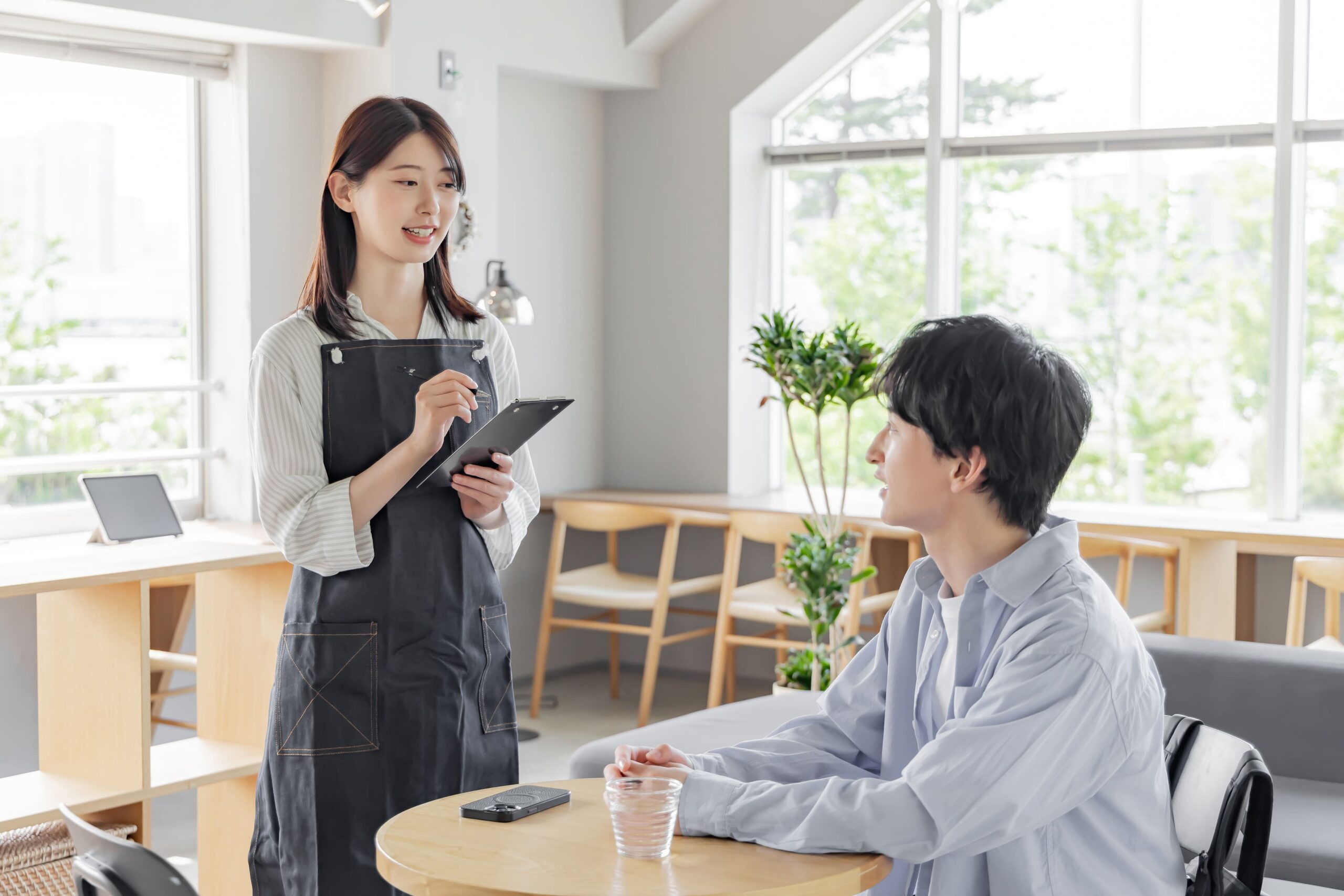 ずっとパートだった人でも正社員になれる?正社員になりやすい就職・業界も紹介