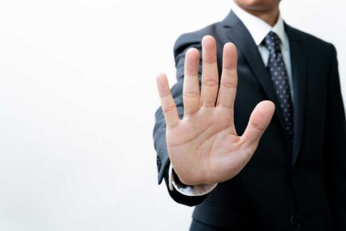 履歴書に中退を書かないのはNG？書き方例文や中退者の就活のコツも解説
