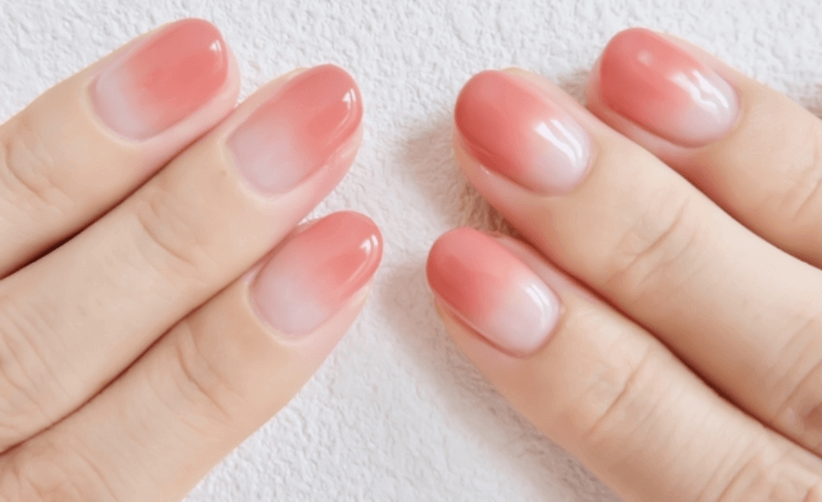 営業職はネイルして良いの 仕事上のマナーと好印象なデザイン３選